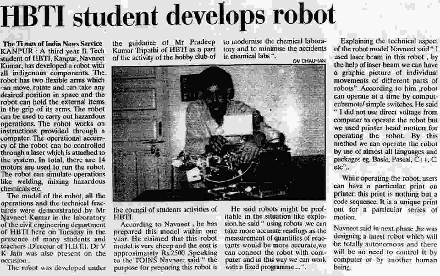 Computerised robot for chemical laboratories